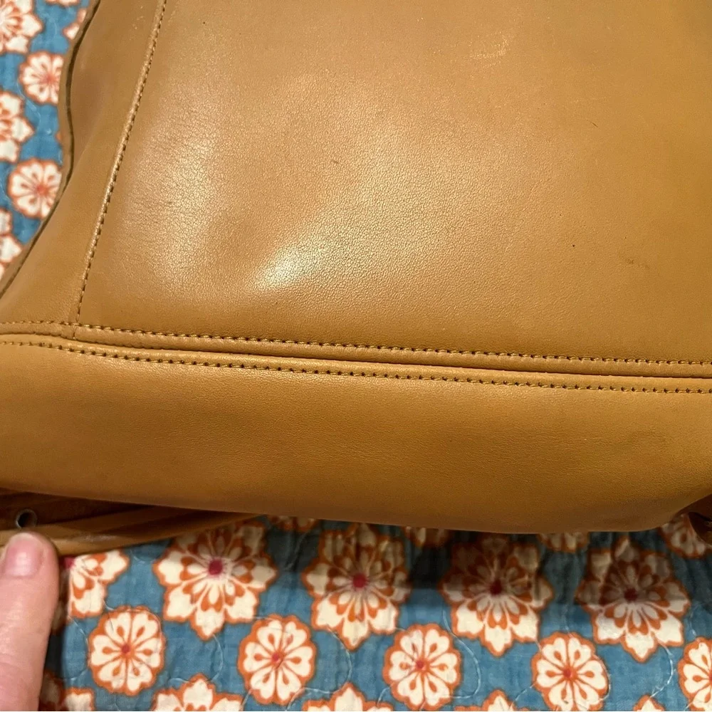 Vintage Coach Medium Slim Duffle Sac - 9816, tan - Picture 6 of 16